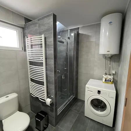 Ikonija Appartement Pecenjevce