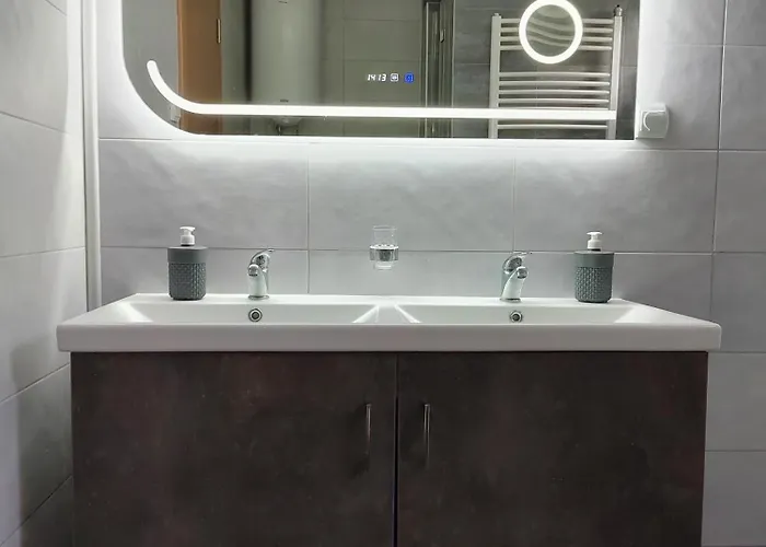 Ikonija דירה Pecenjevce